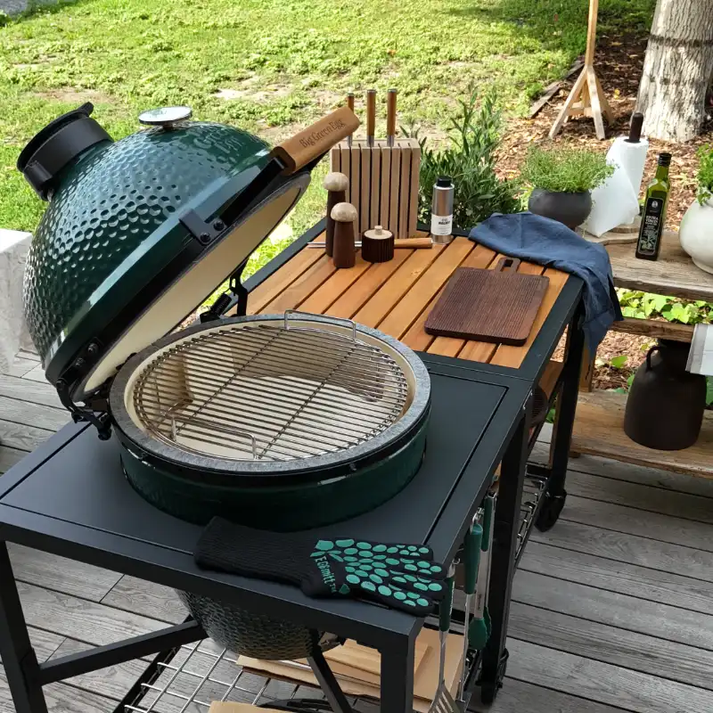 AKCE Gril LARGE Big Green Egg s modulárním stolem
